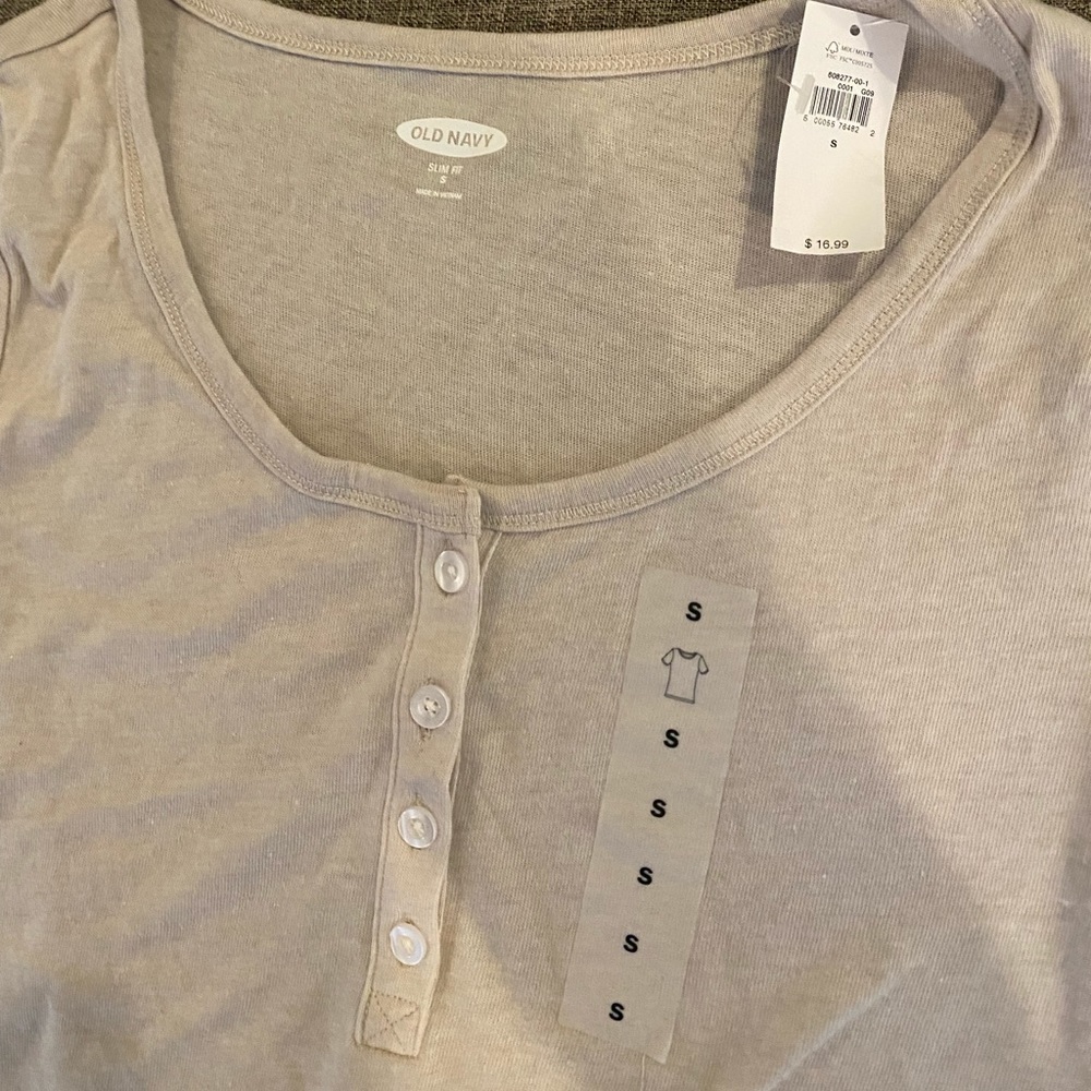 Old Navy Slim Fit T